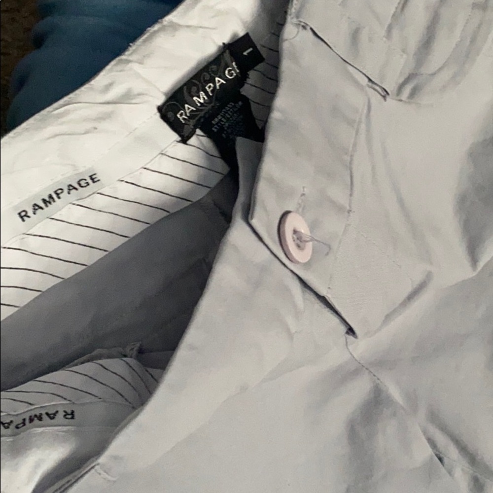 Shorts - Picture 4 of 4